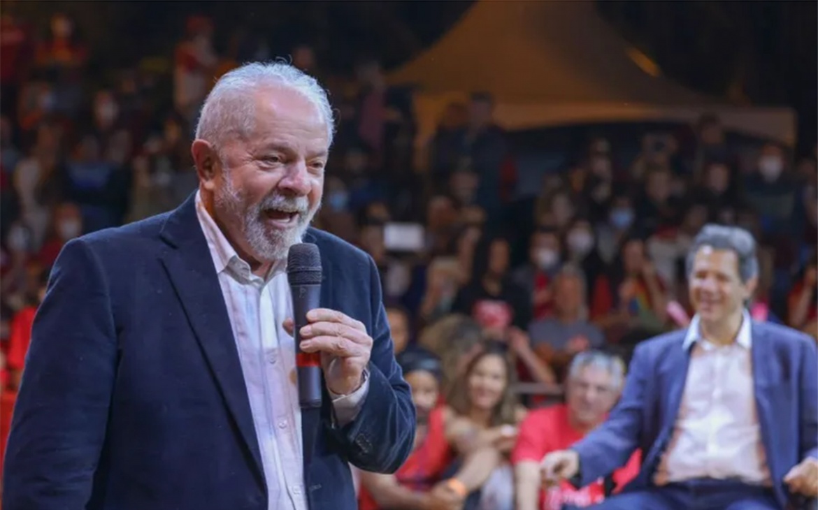 Lula presidente e educação livre!