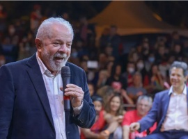 Lula presidente e educação livre!